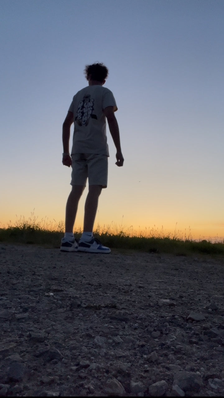 Retro Tee , Vintage old school 80-90s