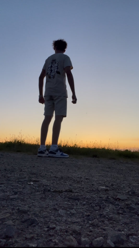 Retro Tee , Vintage old school 80-90s