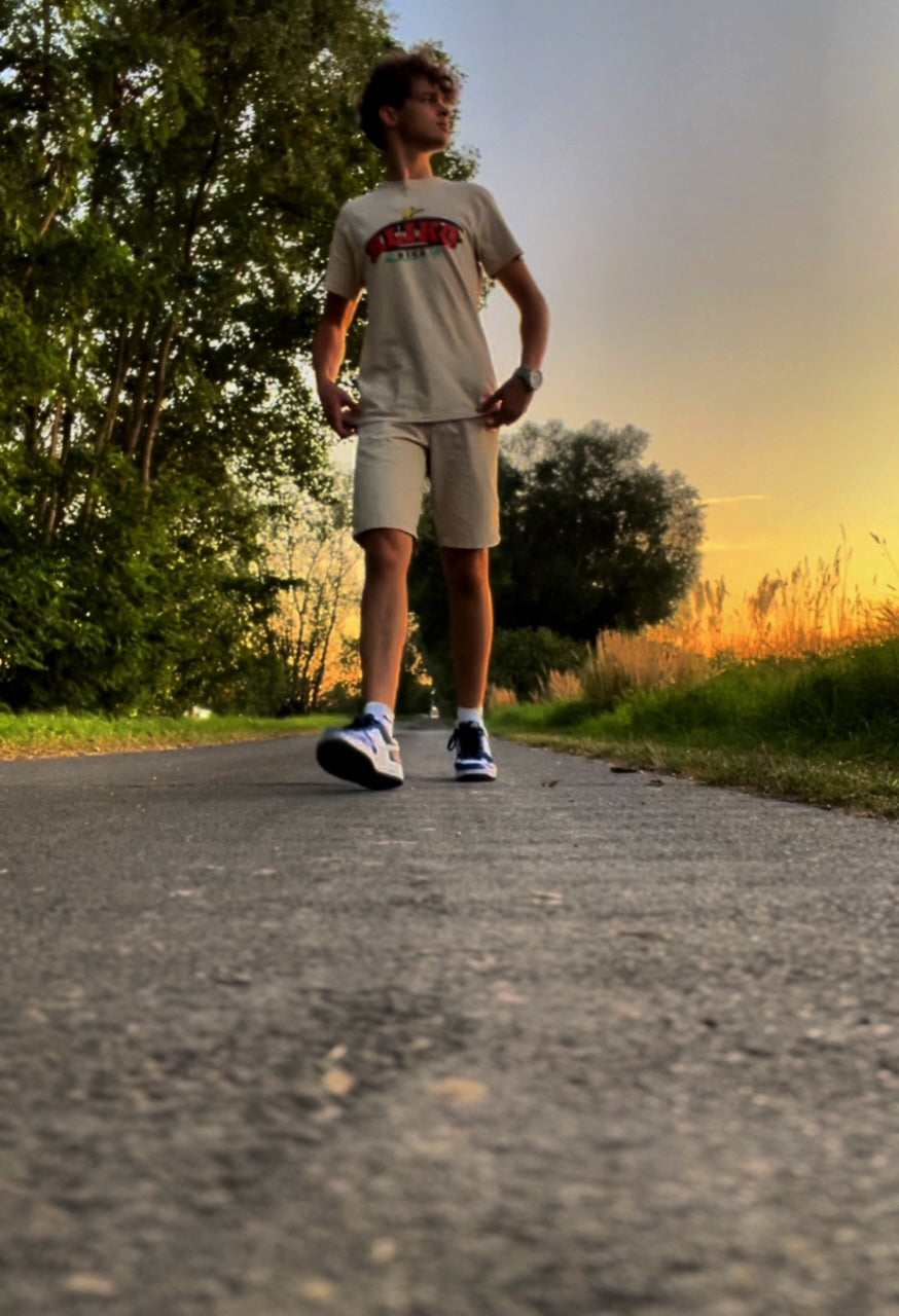 Retro Tee , Vintage old school 80-90s