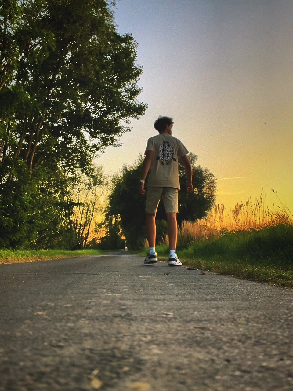 Retro Tee , Vintage old school 80-90s