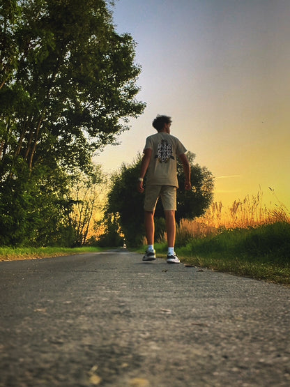 Retro Tee , Vintage old school 80-90s